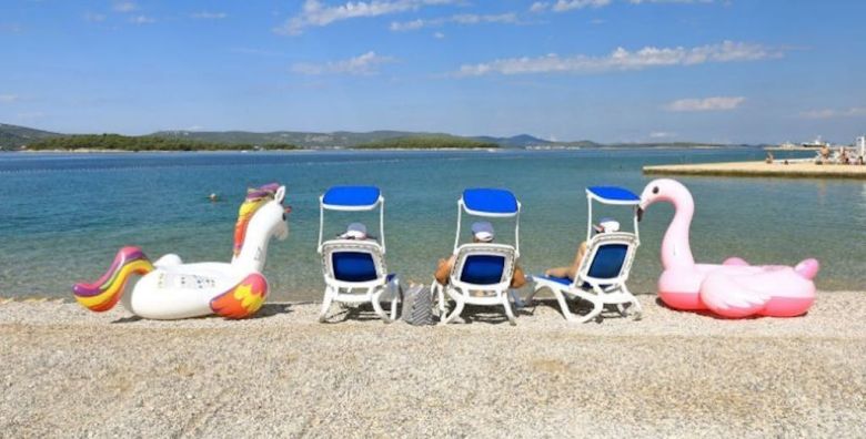 Ilirija Resort  Hotel Kornati  VIP Premium obiteljsko ljeto s punim pansionom u Biogradu  Posebna akcija Biograd na Moru Dalmacija Hrvatska  1 075 EUR  5x nocenje u Premium Club sobi za 2 osobe 1 dijete do 12 godina i 1 dijete do 7 godina besplatno  Puni pansion