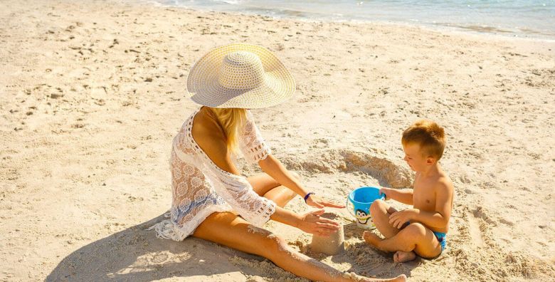 San Marino Resort  Hotel Lopar  Pocetak ljeta na Rabu za velike obitelji Lopar Rab Hrvatska  613 EUR  2x nocenje u  junior suite za 2 3 za do 5 odraslih osoba Smjestaj u Lopar Family Hotelu