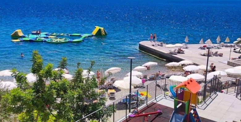 Morenia All Inclusive Resort  All inclusive ljeto s animacijom Podaca Makarska rivijera Dalmacija Hrvatska  3 160 EUR  5x nocenje u Family suite s balkonom strana more za 2 osobe 4 djece do 17 99 godina besplatno  All inclusive