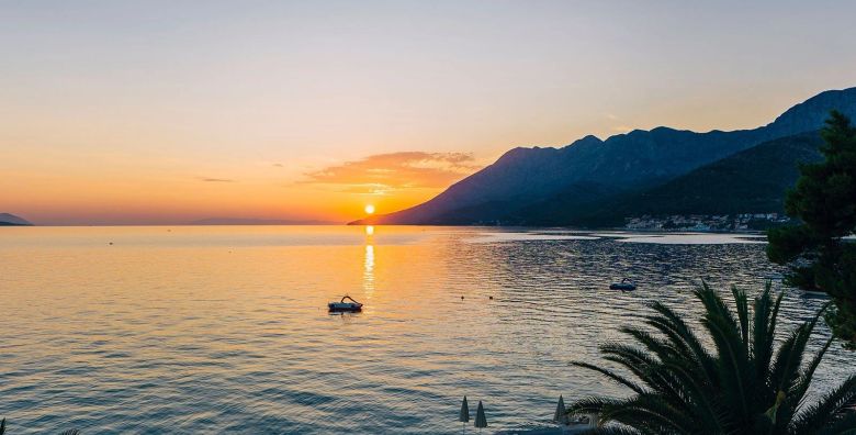 Morenia All Inclusive Resort  All inclusive ljeto s animacijom Podaca Makarska rivijera Dalmacija Hrvatska  3 710 EUR  7x nocenje u Family suite s balkonom strana more za 2 osobe 2 djece do 17 99 godina besplatno  All inclusive