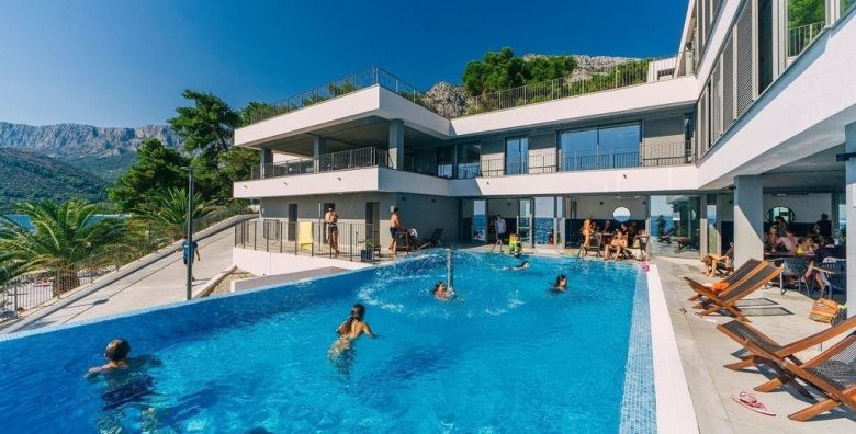 Morenia All Inclusive Resort  All inclusive ljeto s animacijom Podaca Makarska rivijera Dalmacija Hrvatska  4 312 EUR  7x nocenje u Family suite s balkonom strana more za 2 osobe 4 djece do 17 99 godina besplatno  All inclusive
