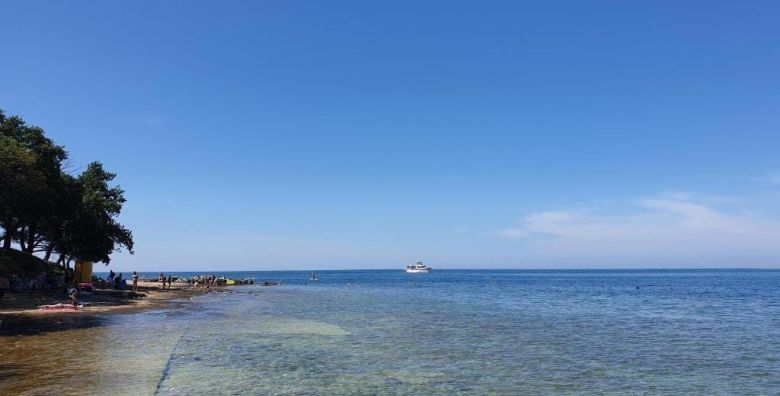 Youth Hostel Pinesta  Last minute ljeto u Novigradu Novigrad Istra Hrvatska  212 €
