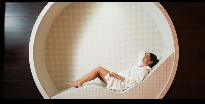 Hotel Fontana  Raskosno wellness opustanje u Vrnjackoj Banji Vrnjacka Banja Srbija  420 EUR  3x nocenje u dvokrevetnoj Superior sobi za 2 osobe 1 dijete do 7 godina besplatno  Dorucak