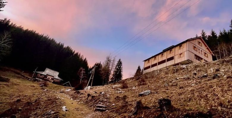 Putovanja - Akcija, popust i sniženje. (ponuda: 265702)