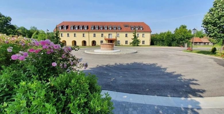 Putovanja - Akcija, popust i sniženje. (ponuda: 266079)