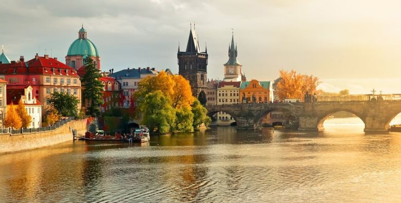 Antik Hotel  Otkrijte ljepote Praga na gradskom vikend odmoru Prag Ceska  377 EUR  3x nocenje u standardnoj dvokrevetnoj sobi soba se nalazi u zgradi B za 2 osobe Dorucak