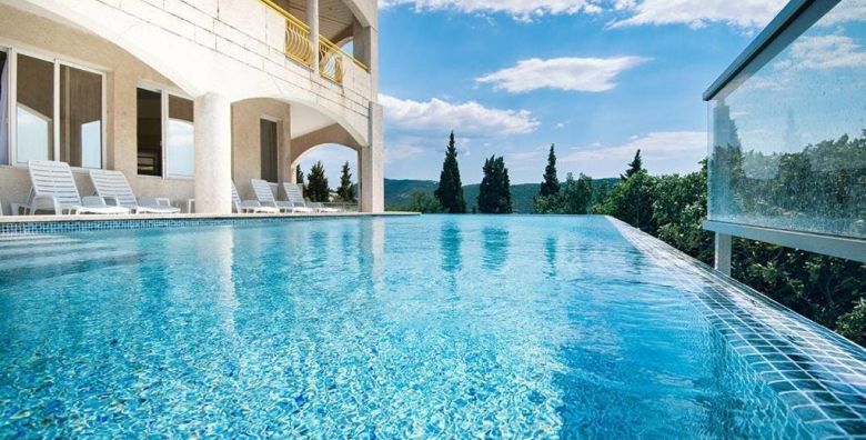 Hotel Stella  Ljetni odmor u Neumu Neum Bosna i Hercegovina  378 €
