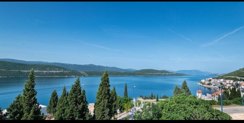 Hotel Stella  Rujan u Neumu Neum Bosna i Hercegovina  106 €