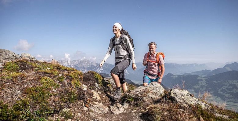 Hotel Zum Pinzger  Autentican alpski odmor u Tirolu Stumm im Zillertal Austrija  425 €