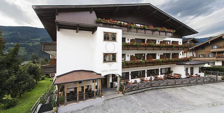 Hotel Zum Pinzger  Autentican alpski odmor u Tirolu Stumm im Zillertal Austrija  340 €
