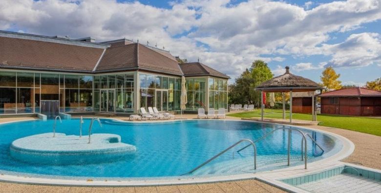 Greenfield Hotel Golf  Spa Bük  Opustanje wellness i golf u srcu zapadne Madjarske Bükfürdő Madjarska  540 EUR  3x nocenje u Standard dvokrevetnoj sobi za 2 osobe Polupansion