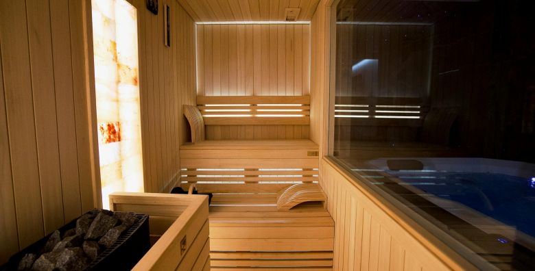 Hotel Kocka  Wellness odmor u srcu Vrnjacke Banje Vrnjacka Banja Srbija  650 EUR  5x nocenje u Premium King sobi za 2 osobe dijete do 12 godina besplatno  Polupansion