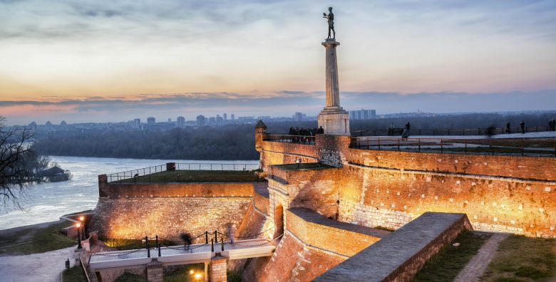 Hotel Constantine The Great  Odmor u Beogradu Beograd Srbija  164 EUR  2x nocenje u Standard dvokrevetnoj sobi za 2 osobe 2 djece do 7 godina besplatno  Dorucak