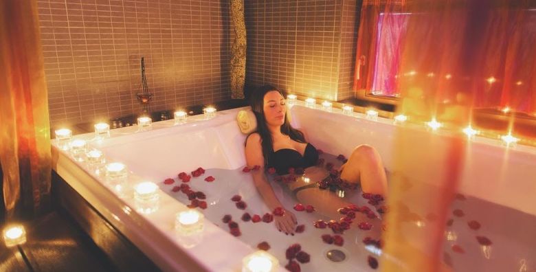 Caramell Premium Resort Superior  Wellness odmor Bük Madjarska  474 EUR  4x nocenje u dvokrevetnoj Standard sobi s balkonom za 2 osobe Polupansion