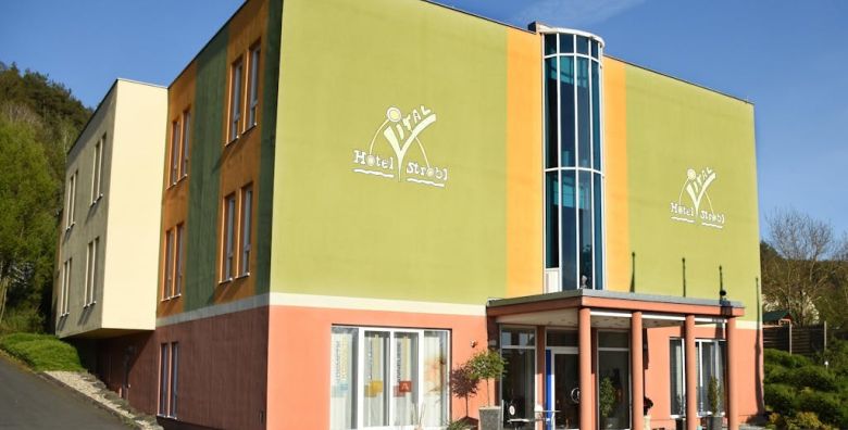 Vitalhotel Strobl  Savrsen jesenski odmor Ollersdorf Burgenland Austrija  849 EUR  5x nocenje u Standard trokrevetnoj sobi za 2 osobe 1 dijete do 12 99 godina besplatno  Polupansion