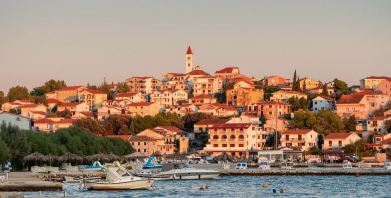 Putovanja - Akcija, popust i sniženje. (ponuda: 267829)