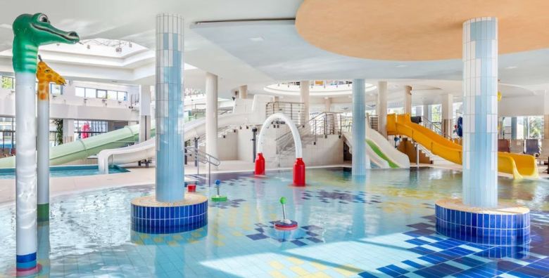 Park Inn by Radisson Sárvár Resort  Spa  Zimski SPA odmor Sárvár Madjarska  460 EUR  2x nocenje u Standard dvokrevetnoj sobi za 2 osobe All inclusive