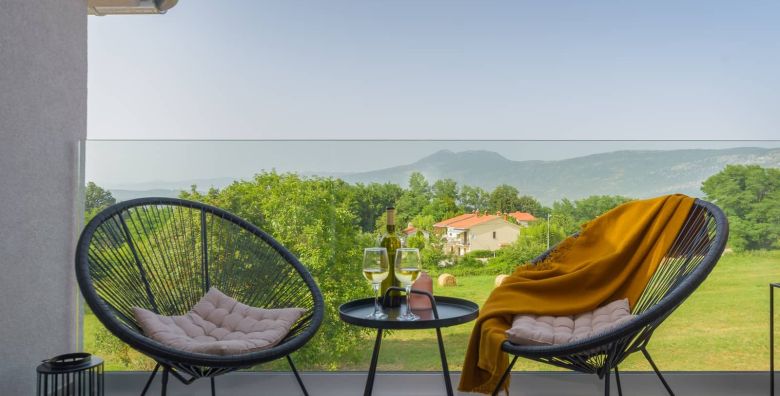 Putovanja - Akcija, popust i sniženje. (ponuda: 268200)