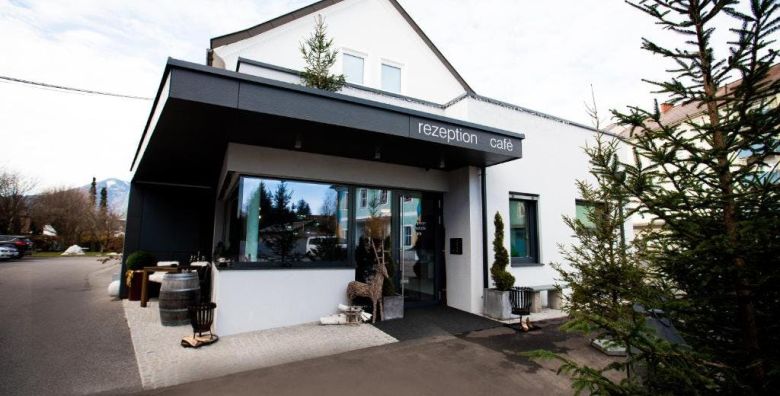 Hotel Wallnerwirt  Savrsen zimski odmor udvoje Arnoldstein Austrija  879 €
