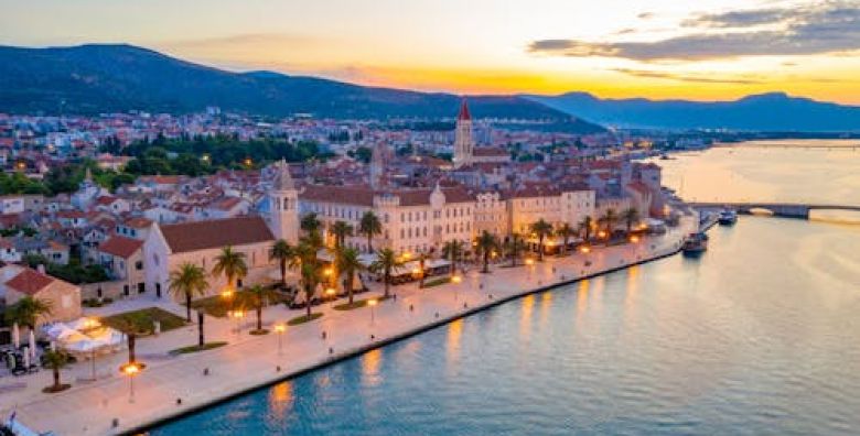 Hotel Trogir Palace  Odmor u Dalmaciji Ciovo Hrvatska  320 €