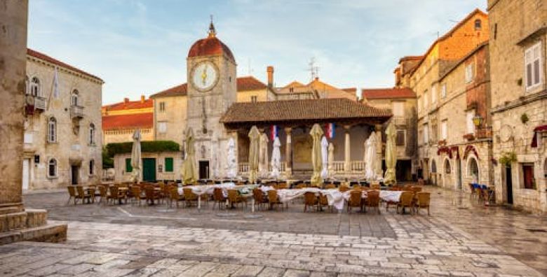 Hotel Trogir Palace  Odmor u Dalmaciji Ciovo Hrvatska  480 €