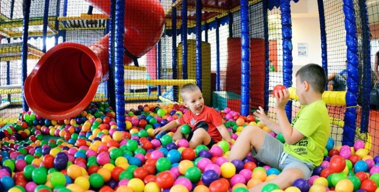 Kolping Family Resort  s Hévíz Madjarska  679 EUR  2x nocenje u Family Suite za 2 osobe 2 djece do 5 99 godina besplatno  Polupansion buffet dorucak i vecera 