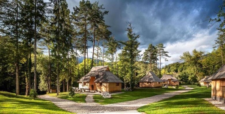 Susjedstvo - Akcija, popust i sniženje. (ponuda: 268482)