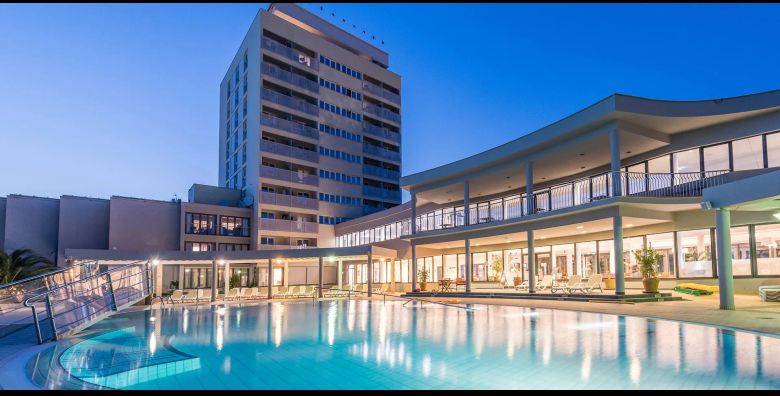 Bluesun Holiday Village Alan  Rujansko ljetovanje s punim pansionom u sjevernoj Dalmaciji Starigrad Paklenica Hrvatska  525 €
