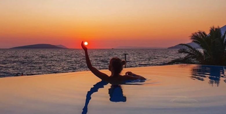 Park Villas by Morenia  Last minute najam Deluxe kamping vile s privatnim bazenom Podaca Hrvatska  1 465 EUR  5x nocenje u kamping vili s privatnim grijanim bazenom za do 4 osobe Koristenje hotelskih grijanih vanjskih bazena