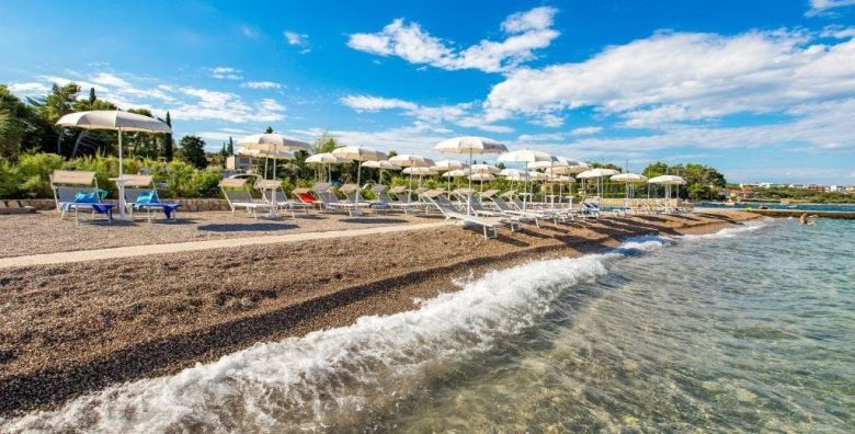Hotel Malin  Rujansko ljeto u vrhunskom hotelu na Krku Malinska Hrvatska  550 €
