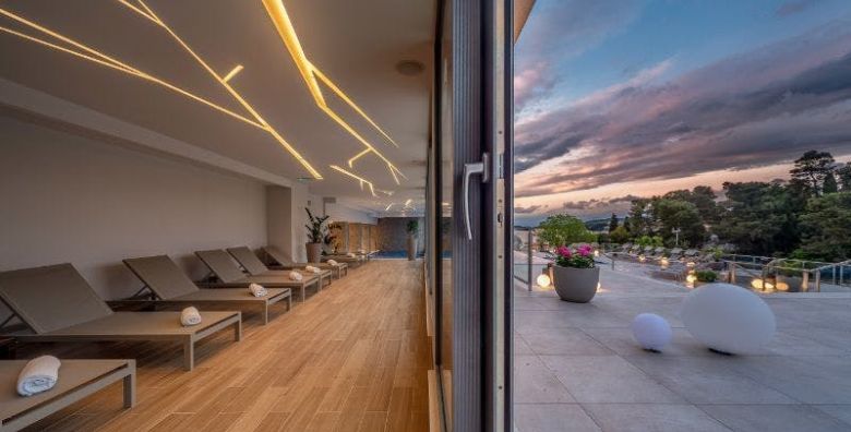 Hotel Malin  Rujansko ljeto u vrhunskom hotelu na Krku Malinska Hrvatska  349 €