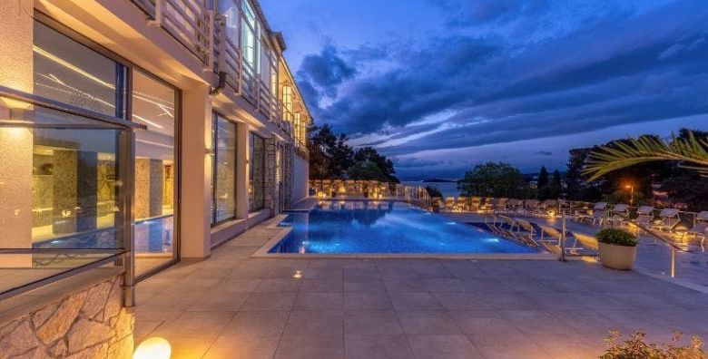Hotel Malin  Rujansko ljeto u vrhunskom hotelu na Krku Malinska Hrvatska  404 €