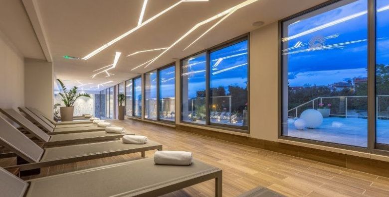 Hotel Malin  Rujansko ljeto u vrhunskom hotelu na Krku Malinska Hrvatska  573 €