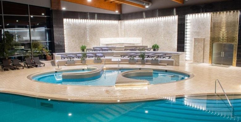 Hotel Azúr  Obiteljski wellness odmor Siofok Madjarska  775 €