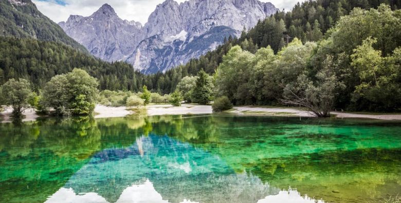Hotel Alpina  Dozivite vise u Kranjskoj Gori Kranjska Gora Slovenija  283 EUR  3x nocenje u dvokrevetnoj sobi za 2 osobe Dorucak