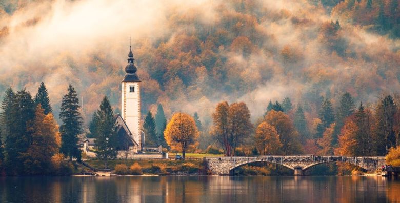 Putovanja - Akcija, popust i sniženje. (ponuda: 269351)