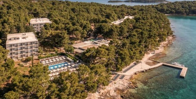 Aminess Senses Hvar Resort  Obiteljska jesen sa all inclusive light na Hvaru  Posebna akcijska cijena Vrboska Hrvatska  461 €