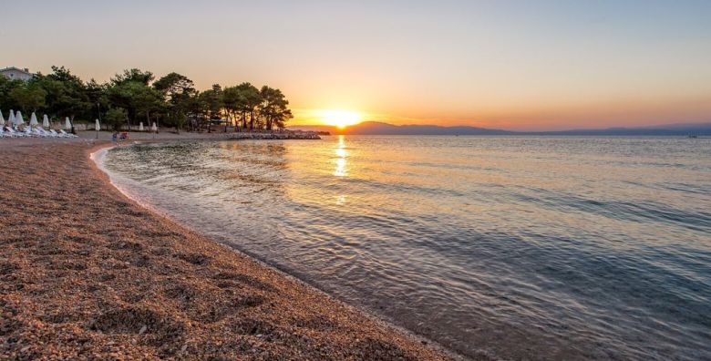 Blue Waves Resort  Last minute wellness ljeto na Krku Malinska Hrvatska  400 EUR  2x nocenje u dvokrevetnoj Standard sobi za 2 osobe Polupansion dorucak i vecera 