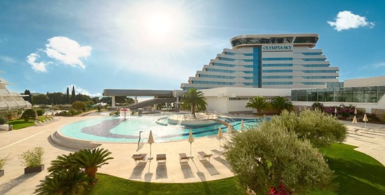 Hotel Olympia Sky  Jesensko wellness opustanje u vrhunskom hotelu  Deluxe soba Vodice Hrvatska  382 €