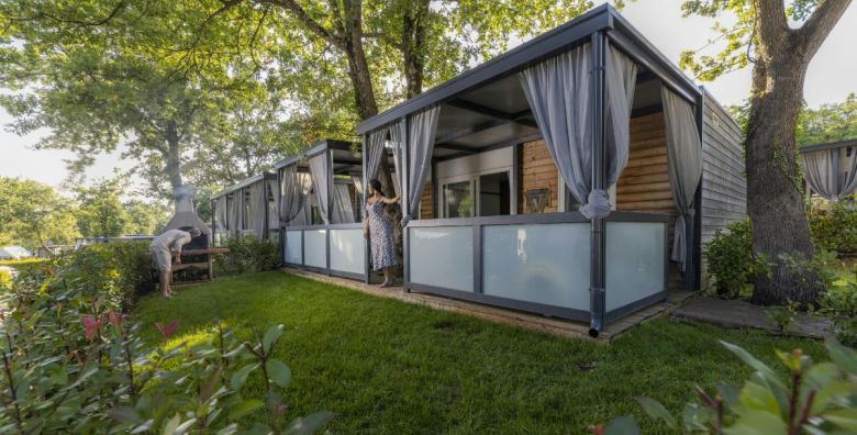 Polidor Camping Park  Mobilne kucice Comfort i Premium Pet Friendly Funtana Hrvatska  209 EUR  3x nocenje u mobilnoj kucici Comfort ili Premium Pets Friendly za 4 osobe Zavrsno ciscenje