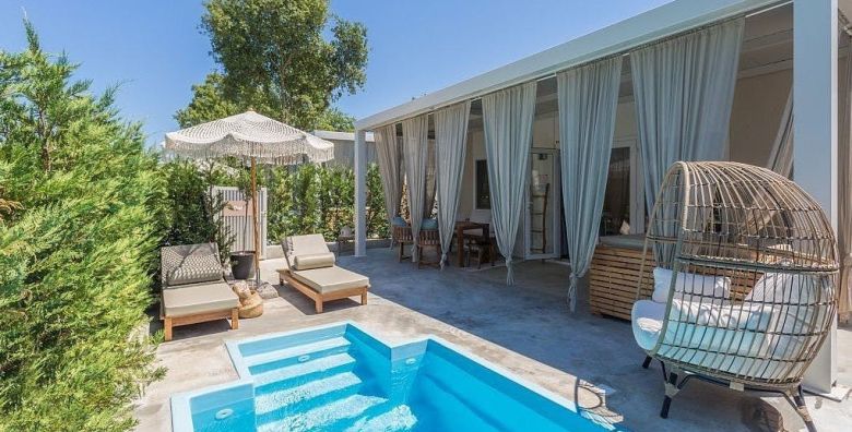 Polidor Camping Park  Luxury villas s privatnim bazenom i jacuzzijem Funtana Istra Hrvatska  409 EUR  3x nocenje u mobilnoj kucici Luxury Villas za 4 osobe Koristenje grijanog jacuzzija