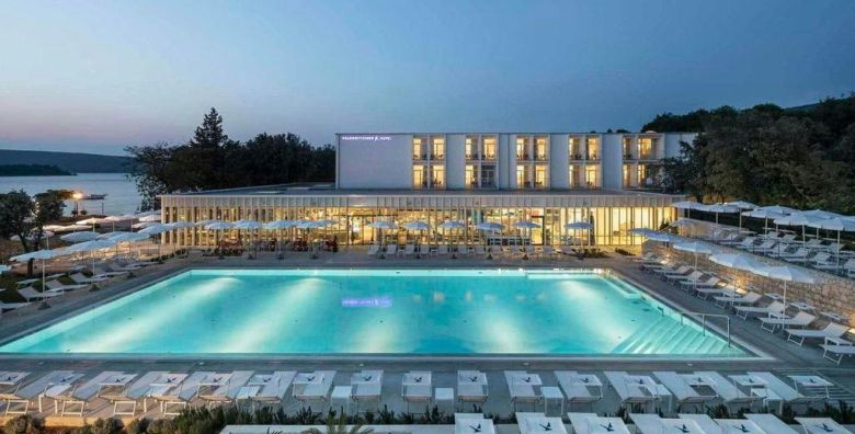Hotel Park Punat  Last minute odmor na Krku Punat Hrvatska  258 EUR  2x nocenje u Comfort sobi za 2 osobe Polupansion plus