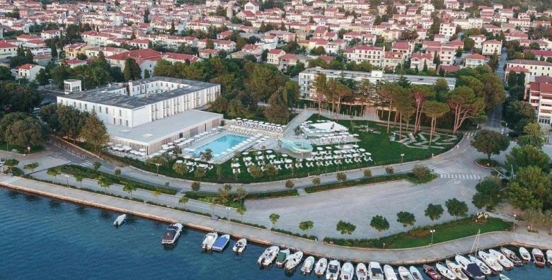 Hotel Park Punat  Obiteljski odmor na Krku Punat Hrvatska  358 EUR  2x nocenje u Superior sobi za 2 osobe 2 djece do 11 99 godina besplatno  Polupansion plus
