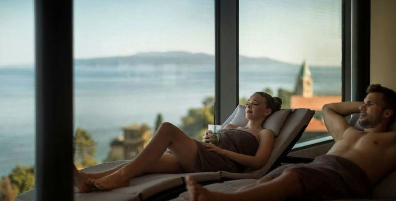 Grand Hotel Adriatic 4  Luksuzno vikend wellness opustanje u Opatiji Opatija Hrvatska  379 €