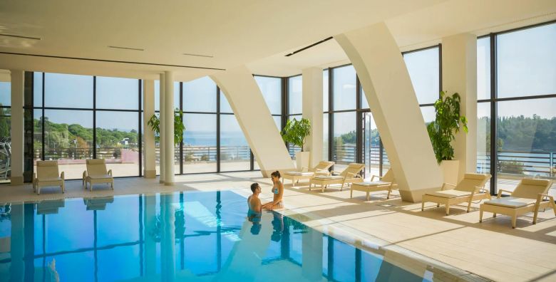Maistra Island Hotel Istra  Obiteljsko ili romanticno wellness opustanje u Rovinju Rovinj Hrvatska  258 EUR  2x nocenje u dvokrevetnoj sobi za 2 osobe 1 dijete do 6 99 godina besplatno  Polupansion
