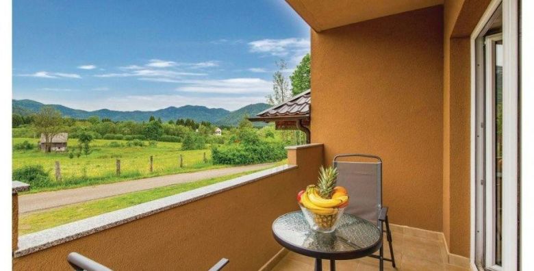 Apartmani Lara  Aktivni odmor na Bjelolasici Jasenak Hrvatska  159 EUR  2x nocenje za 4 osobe Besplatan parking