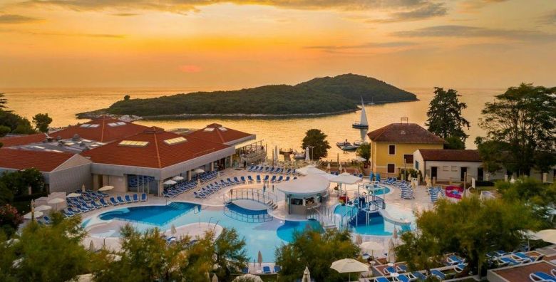 Resort Belvedere  Last minute odmor u Vrsaru Vrsar Hrvatska  190 EUR  2x nocenje u dvokrevetnoj Superior sobi s balkonom za 2 osobe Polupansion dorucak i vecera 