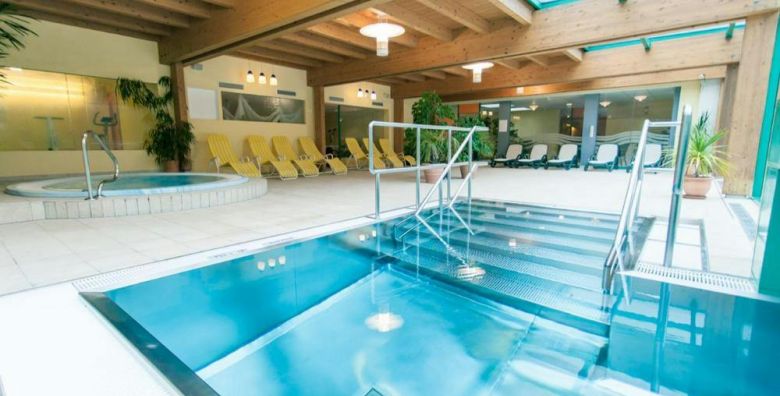 Hotel Kolmhof  Zimski odmor Bad Kleinkirchheim Austrija  1 219 EUR  5x nocenje u Comfort dvokrevetnoj sobi s balkonom za 2 osobe Polupansion