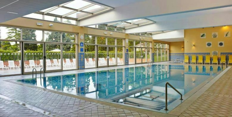 Apartmani Salinera Premium  Savrsen morski odmor uz wellness i kupanje u unutarnjem bazenu Strunjan Slovenija  240 EUR  2x nocenje u obnovljenom Premium apartmanu Salinera za 4 osobe Polupansion