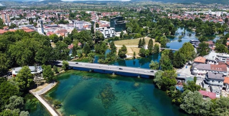 Hotel Swiss Plus  Jesenski odmor u Bihacu Bihac Bosna i Hercegovina  179 EUR  2x nocenje u dvokrevetnoj sobi za 2 osobe 1 dijete do 7 godina besplatno  Polupansion
